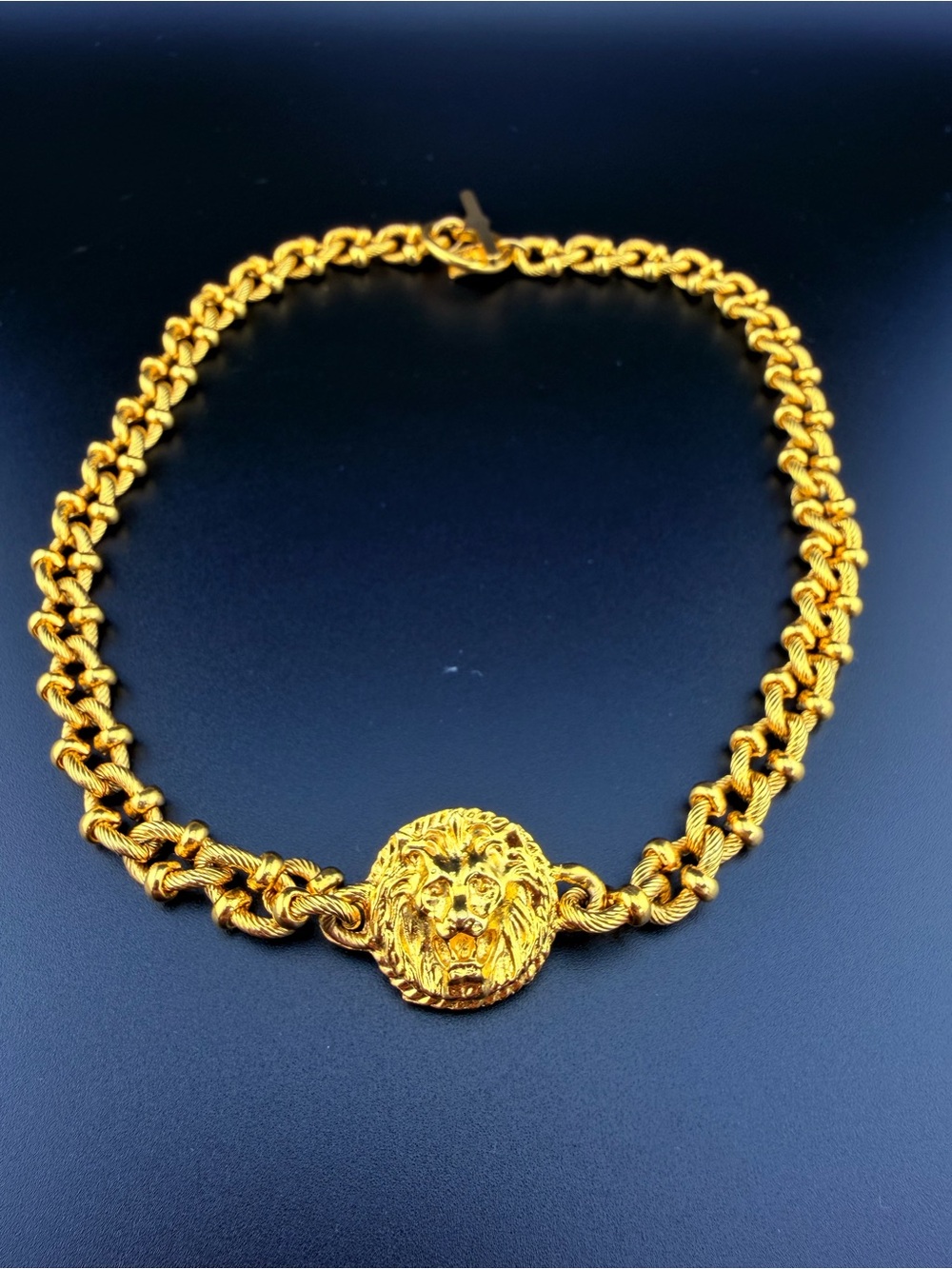 Vintage Anne Klein Gold-Tone Double-Sided Lion Head Cable Link Choker Necklace